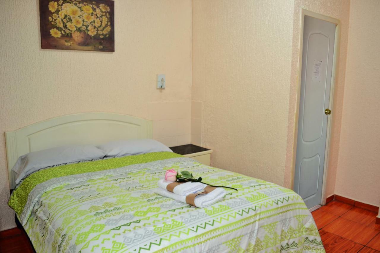 Hostal Brilliant กีโต ภายนอก รูปภาพ