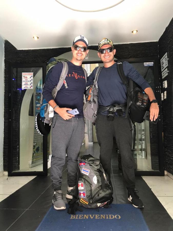 Hostal Brilliant กีโต ภายนอก รูปภาพ
